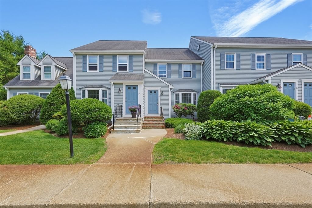 68 Village Street #68 Easton — Photo 4 of 40