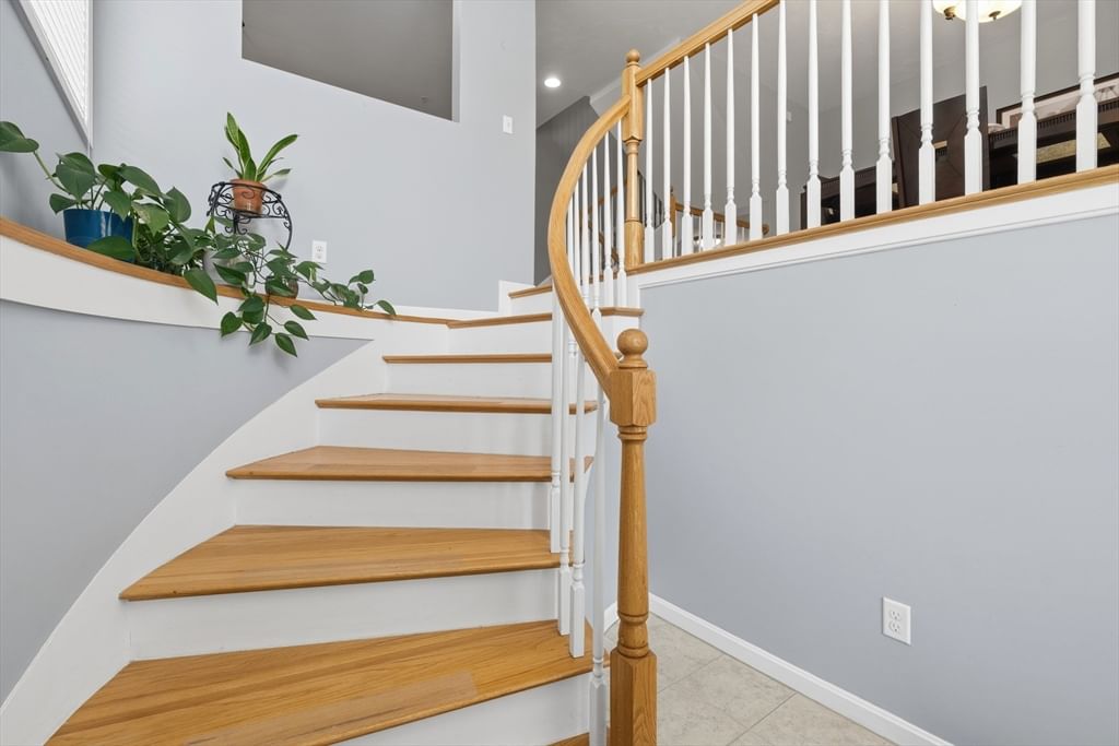 23 Governors Way #D Milford — Photo 4 of 37