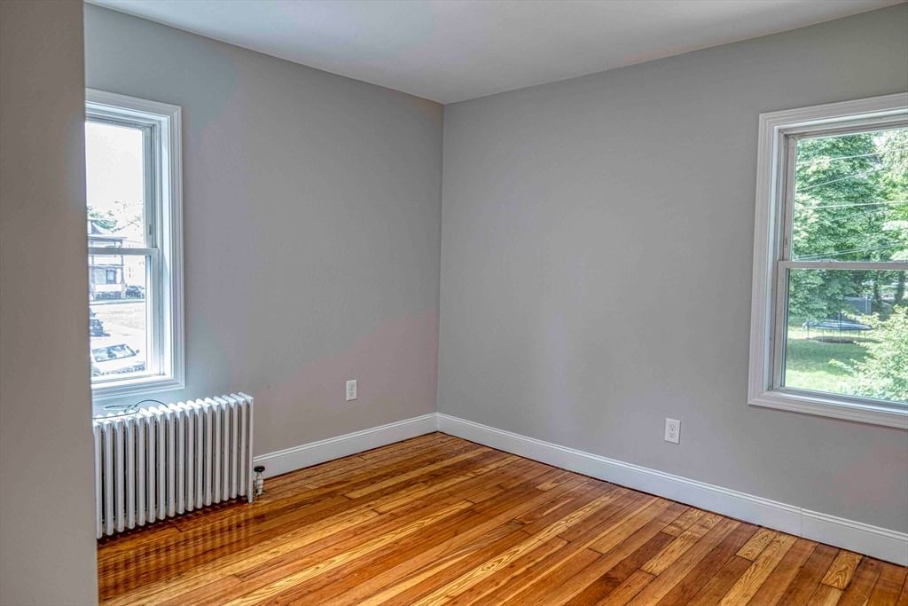 112 Dewolf St New Bedford — Photo 17 of 24
