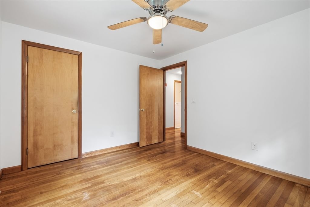 292 Anawan St Rehoboth — Photo 18 of 31
