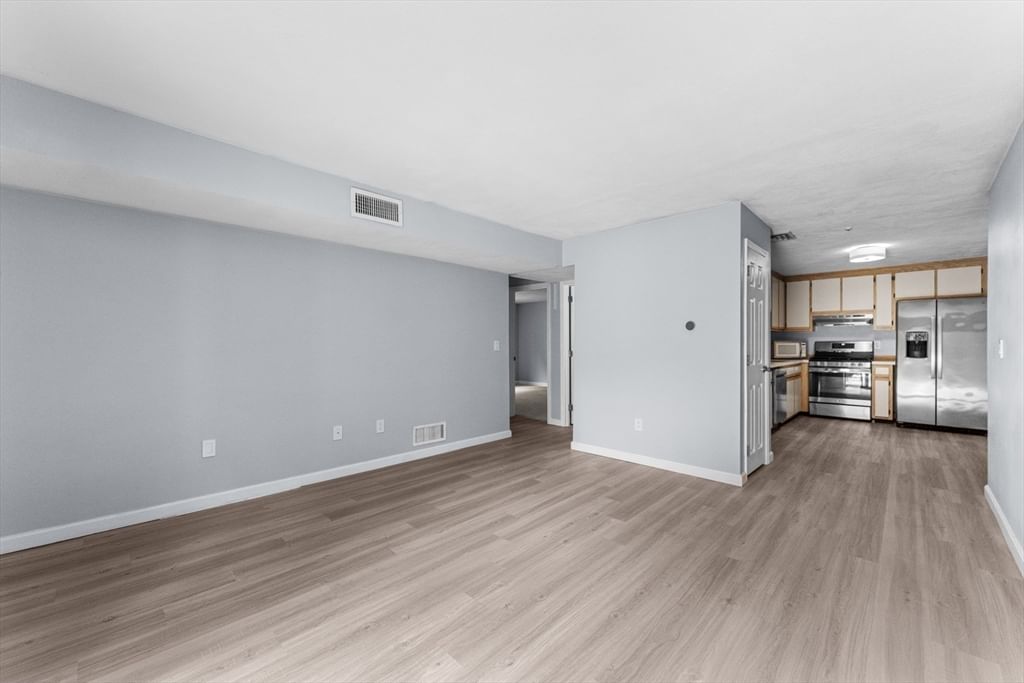 100 Cass Ave #A6 Dracut — Photo 8 of 25