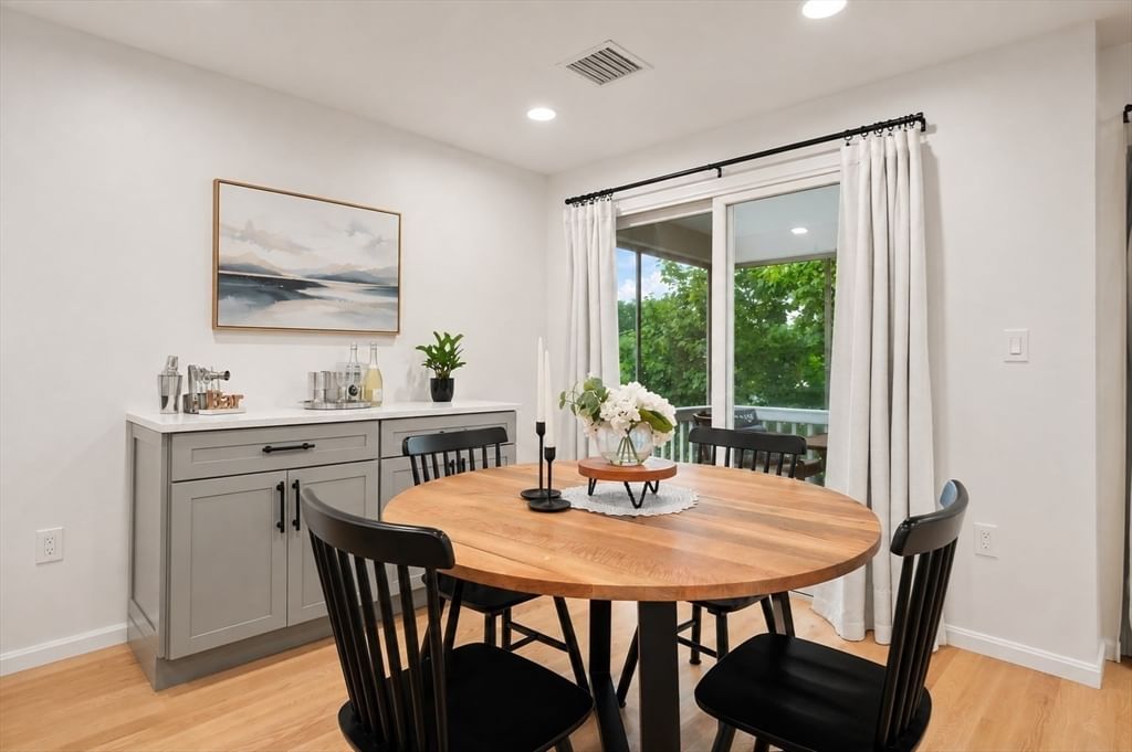 37 Constitution Ln #39 Danvers — Photo 10 of 42