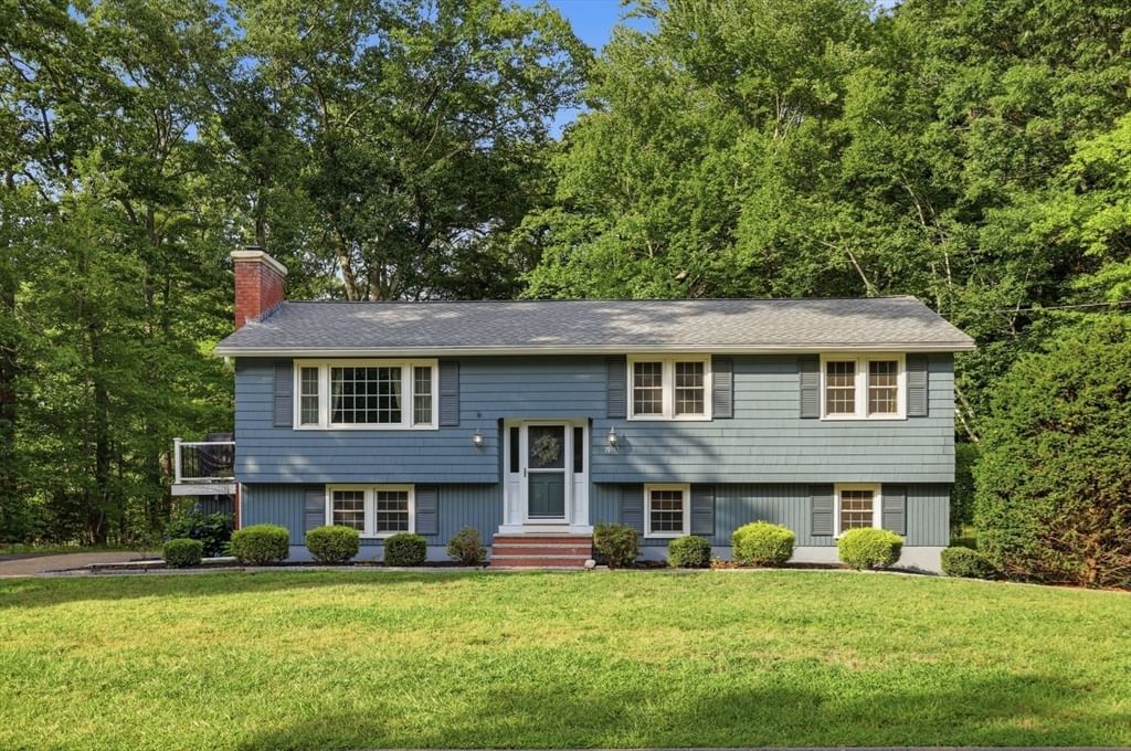 Property at 19 Kimbrough Rd, Billerica, MA 01821