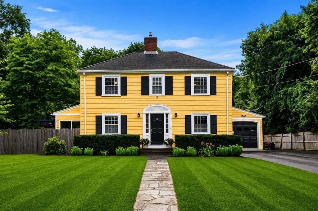 Property at 95 High St, Andover, MA 01810