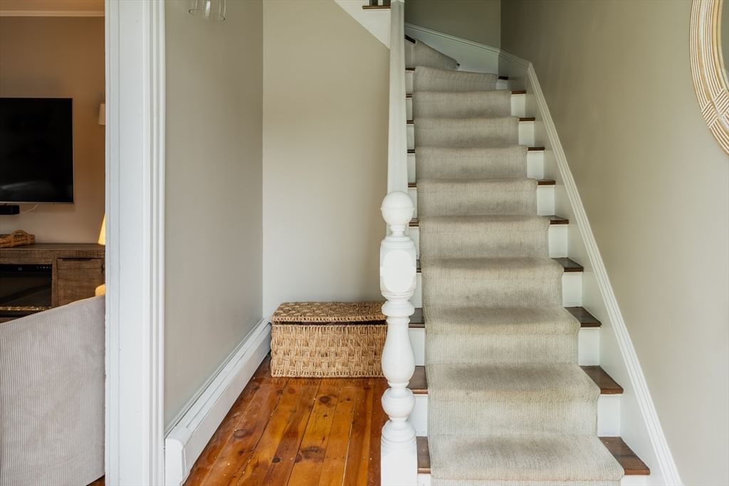101 Bartholomew St Peabody — Photo 8 of 15