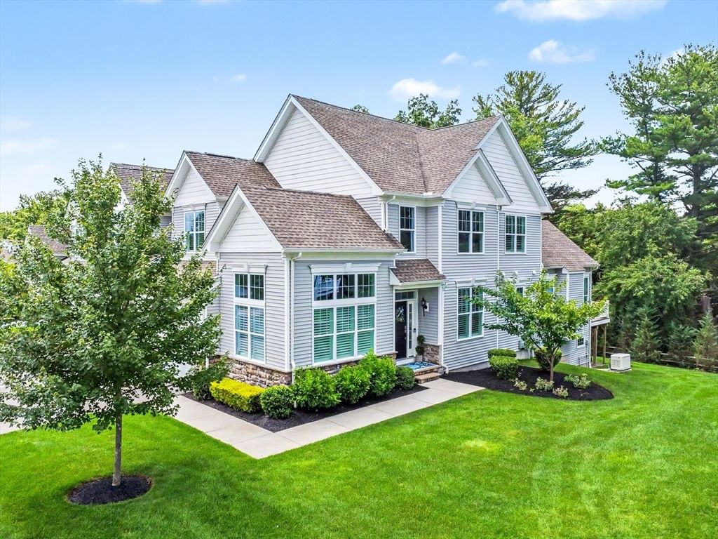 Property at 21 Phoebe St #21, Methuen, MA 01844