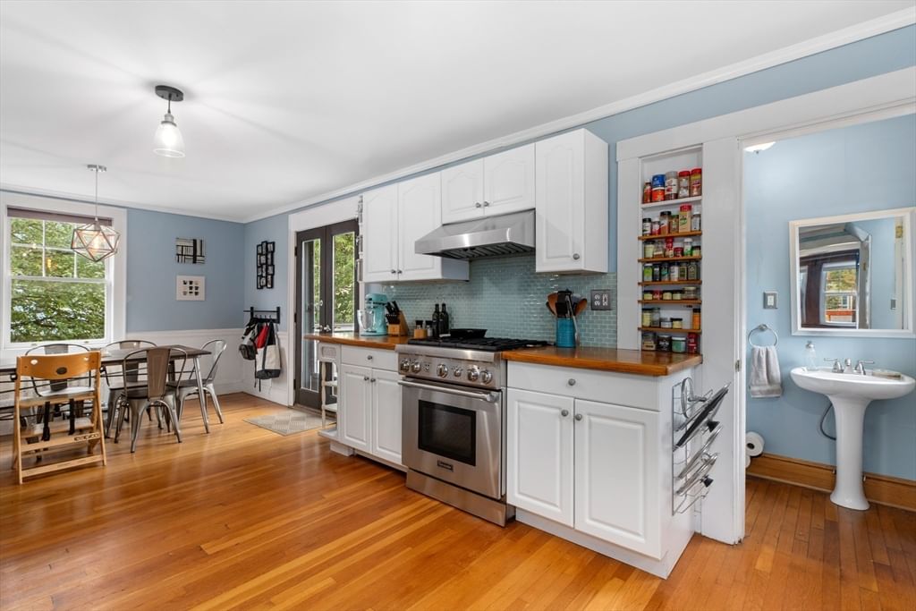 12 Baincroft Rd Malden — Photo 7 of 28