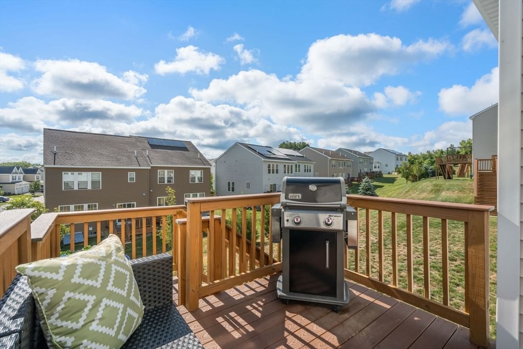 49 Walnut Way #49 Hopkinton — Photo 6 of 39