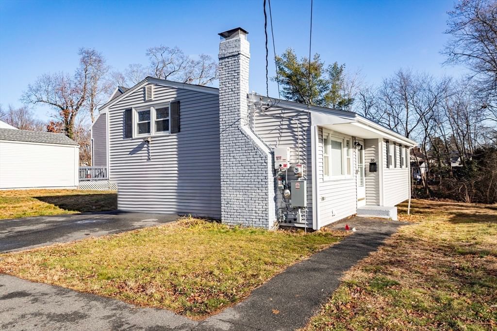 16 Falconer Ave Brockton — Photo 2 of 34