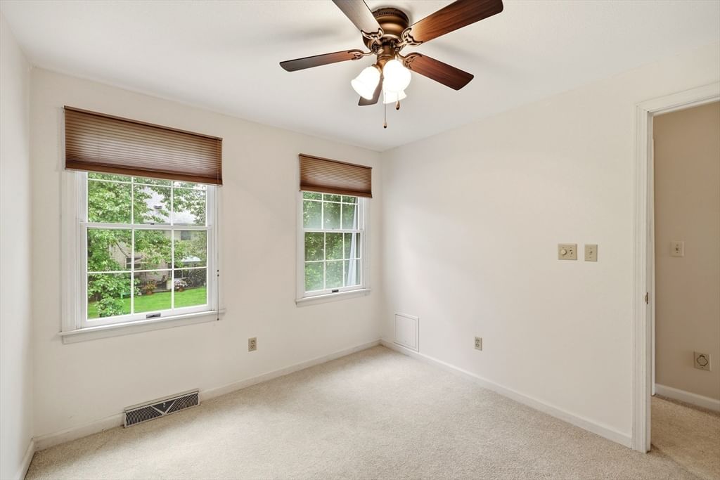 2 Mansion Woods Dr #B Agawam — Photo 16 of 30
