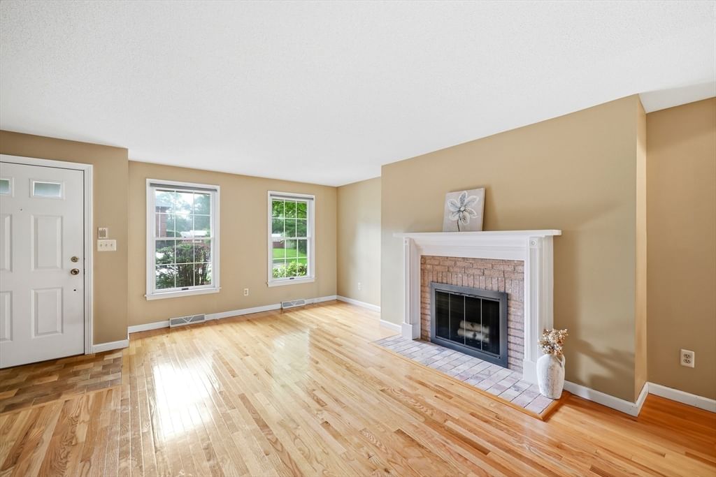 2 Mansion Woods Dr #B Agawam — Photo 5 of 30