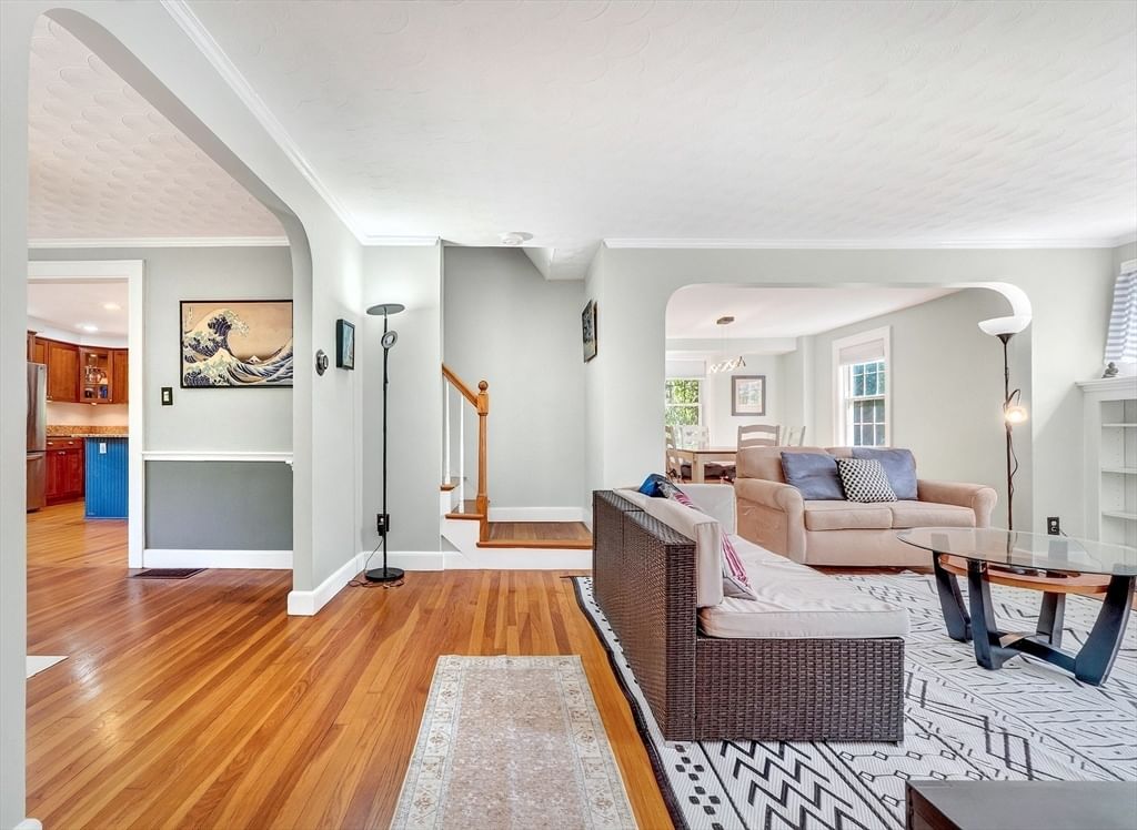 4 Sherman Road Stoneham — Photo 3 of 42