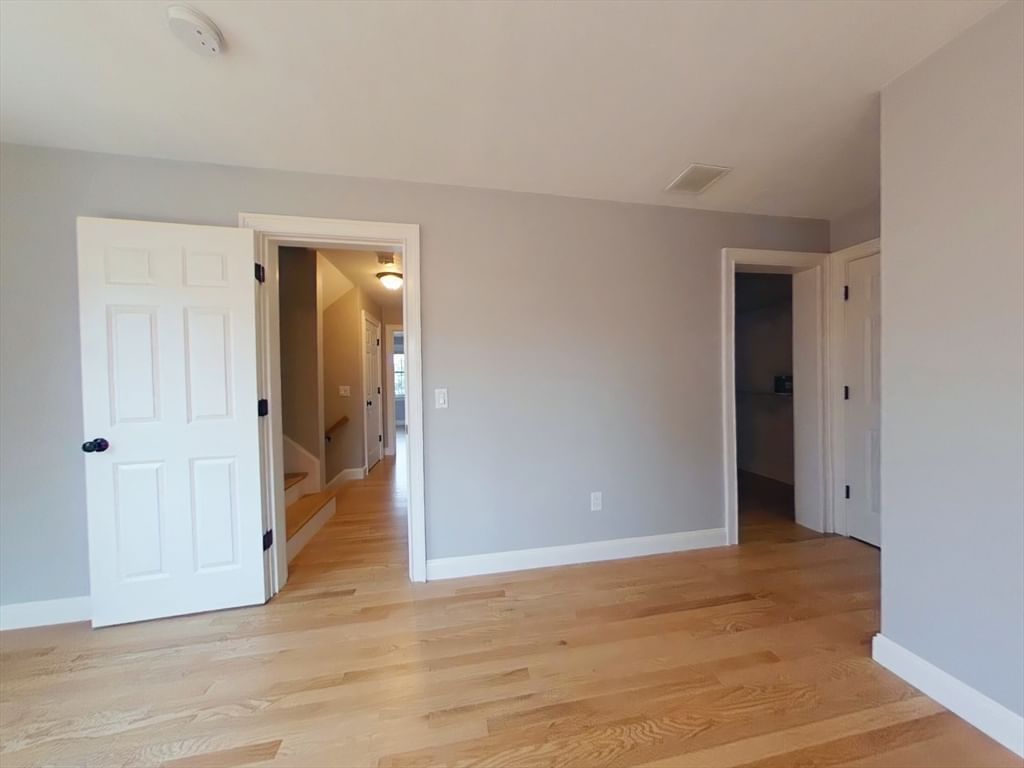 109 Farwell St #109 Newton — Photo 12 of 21