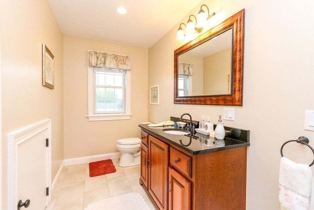 109 Farwell St #109 Newton — Photo 6 of 21
