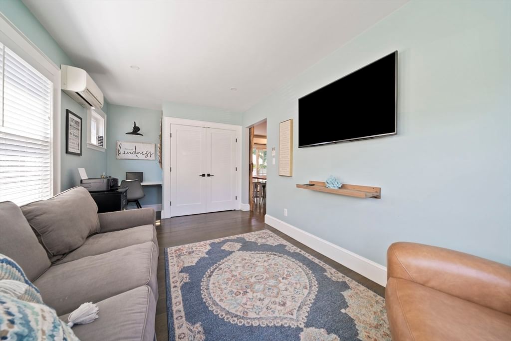 41 Theresa Rd Quincy — Photo 15 of 40