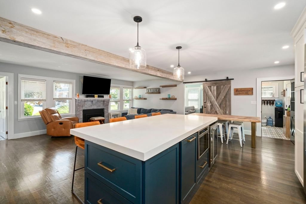 41 Theresa Rd Quincy — Photo 8 of 40