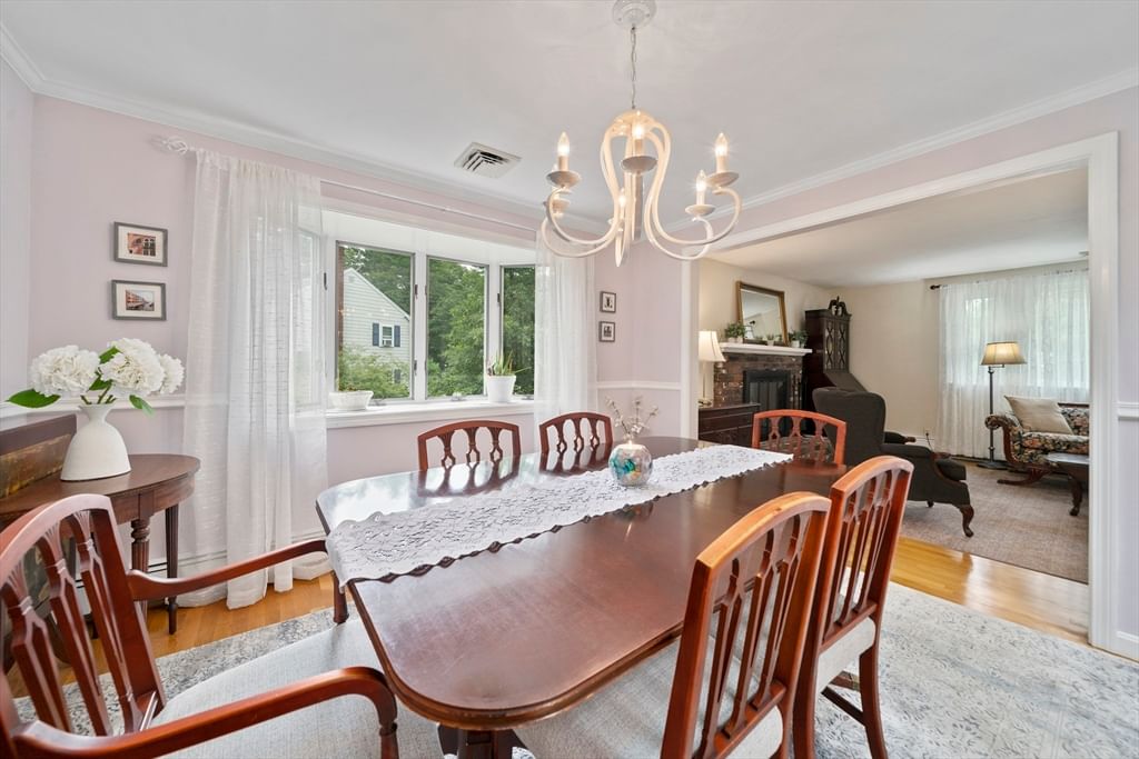 119 Hall Dr Norwell — Photo 11 of 35