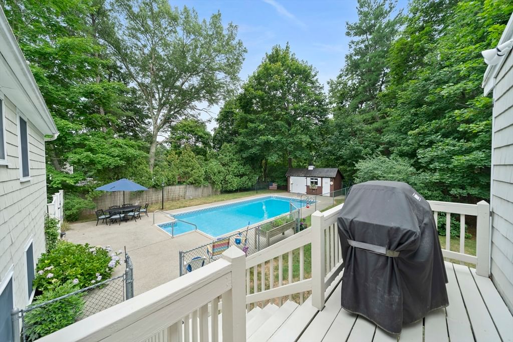 119 Hall Dr Norwell — Photo 27 of 35