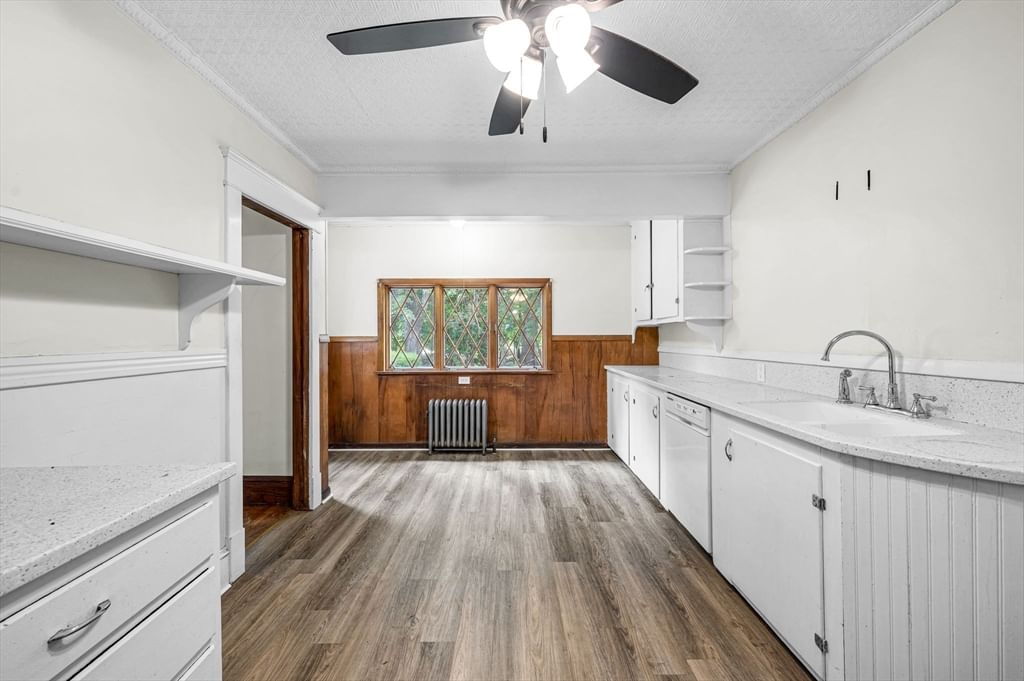 32 Marsden St Springfield — Photo 13 of 41