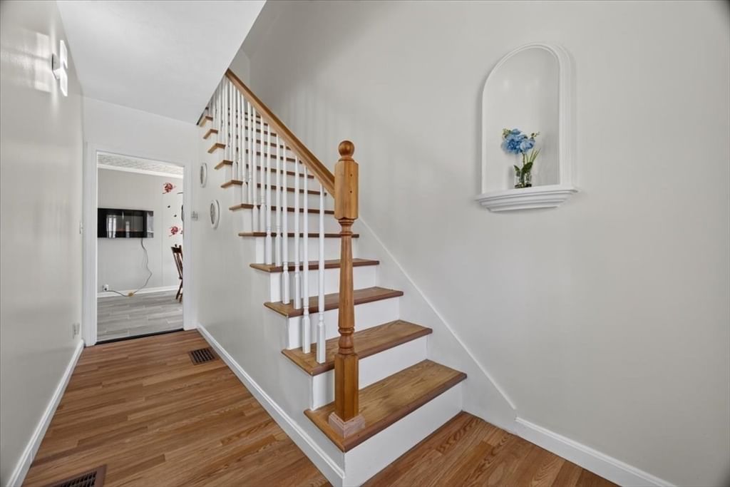 171 Bartlett St Brockton — Photo 16 of 34