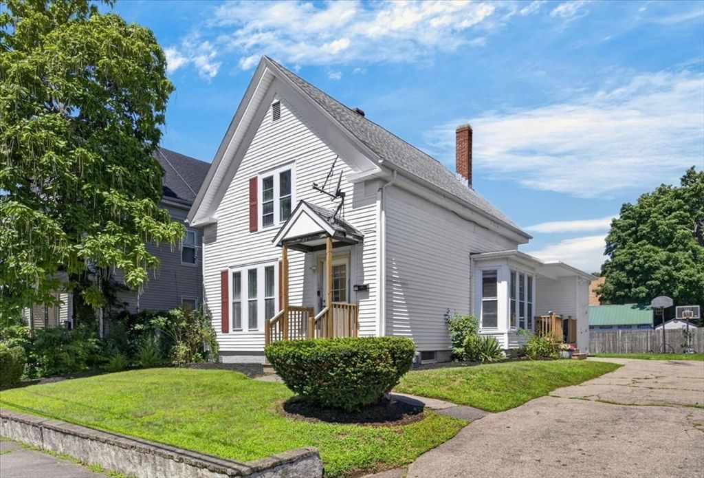 171 Bartlett St Brockton — Photo 2 of 34