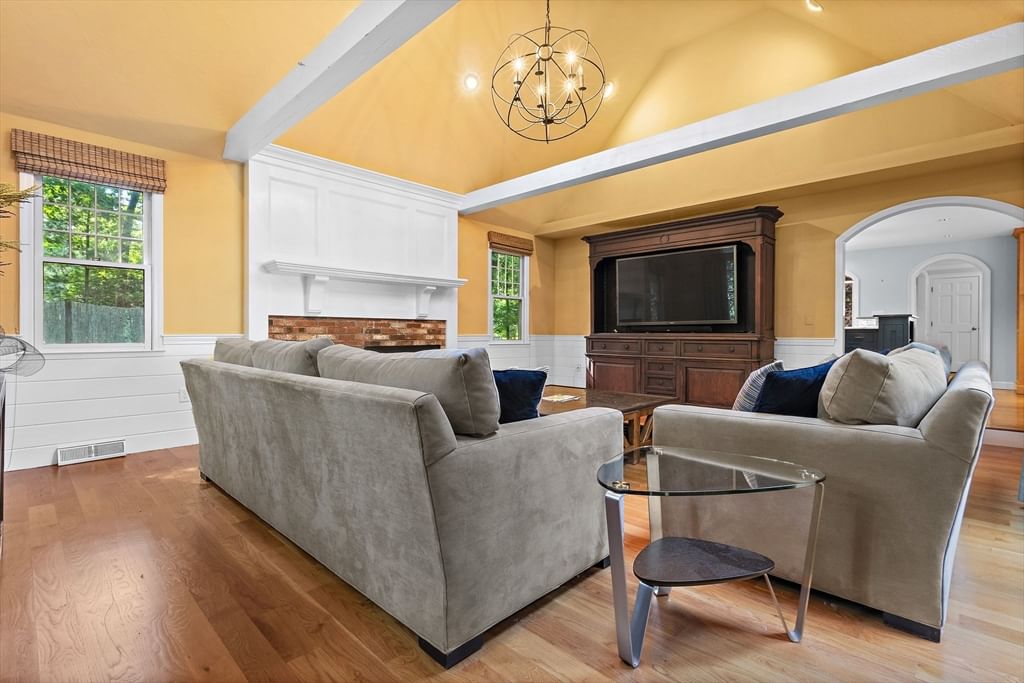 21 Foxwood Cove Holliston — Photo 15 of 42