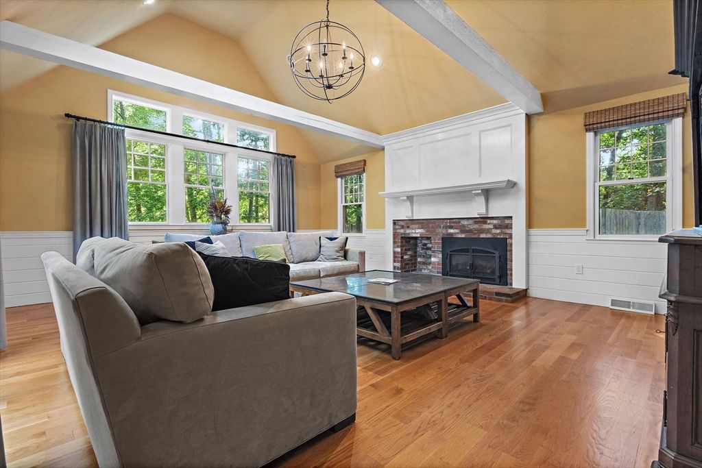 21 Foxwood Cove Holliston — Photo 16 of 42