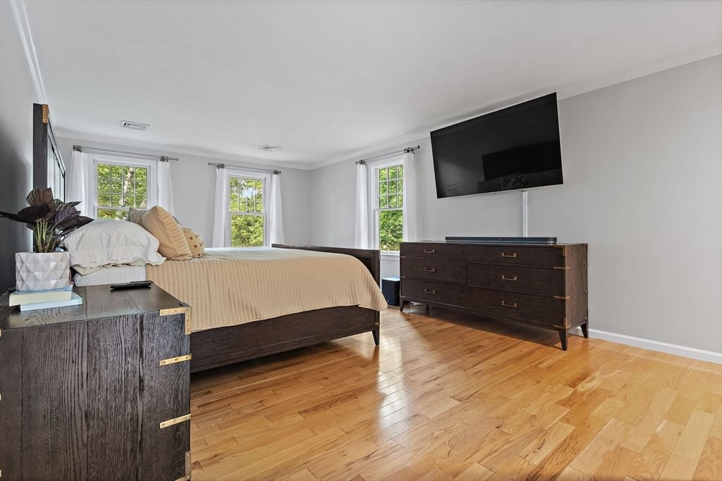 21 Foxwood Cove Holliston — Photo 20 of 42