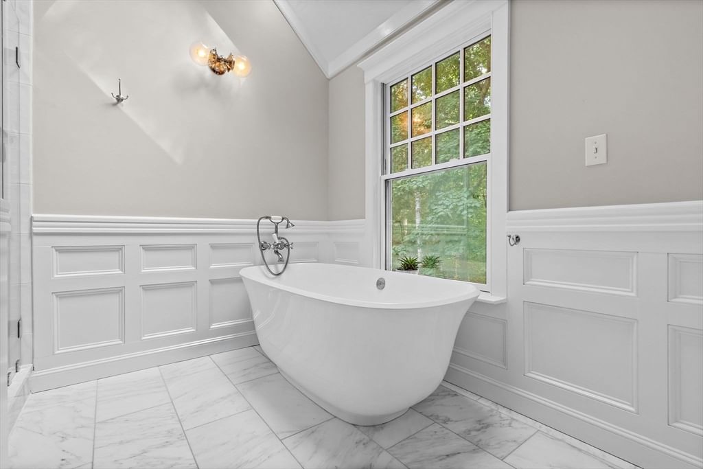 21 Foxwood Cove Holliston — Photo 25 of 42