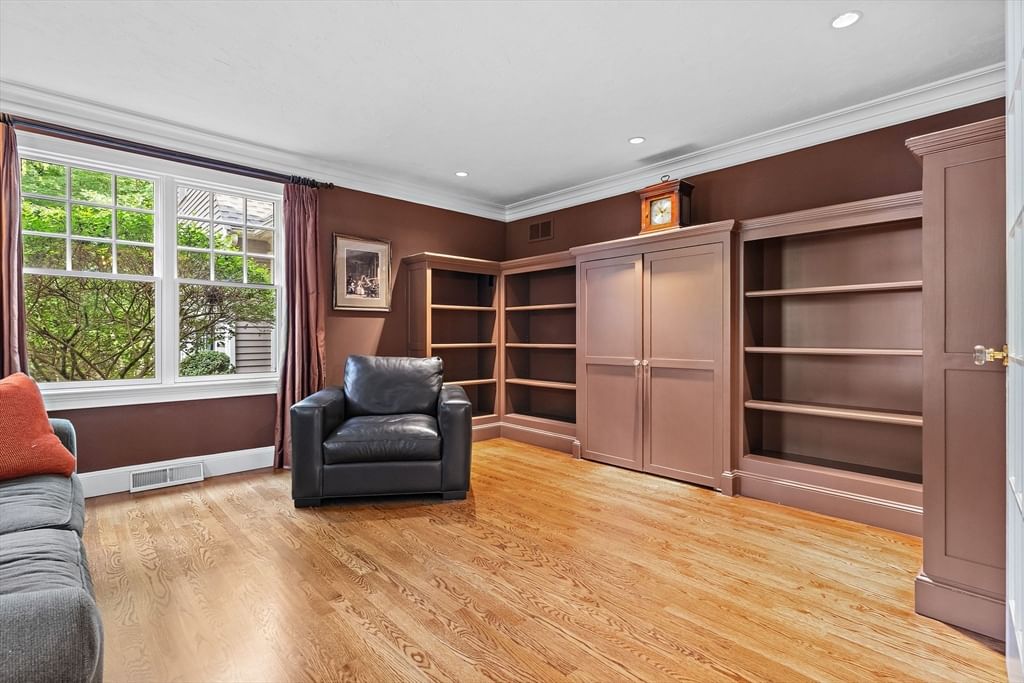 21 Foxwood Cove Holliston — Photo 5 of 42