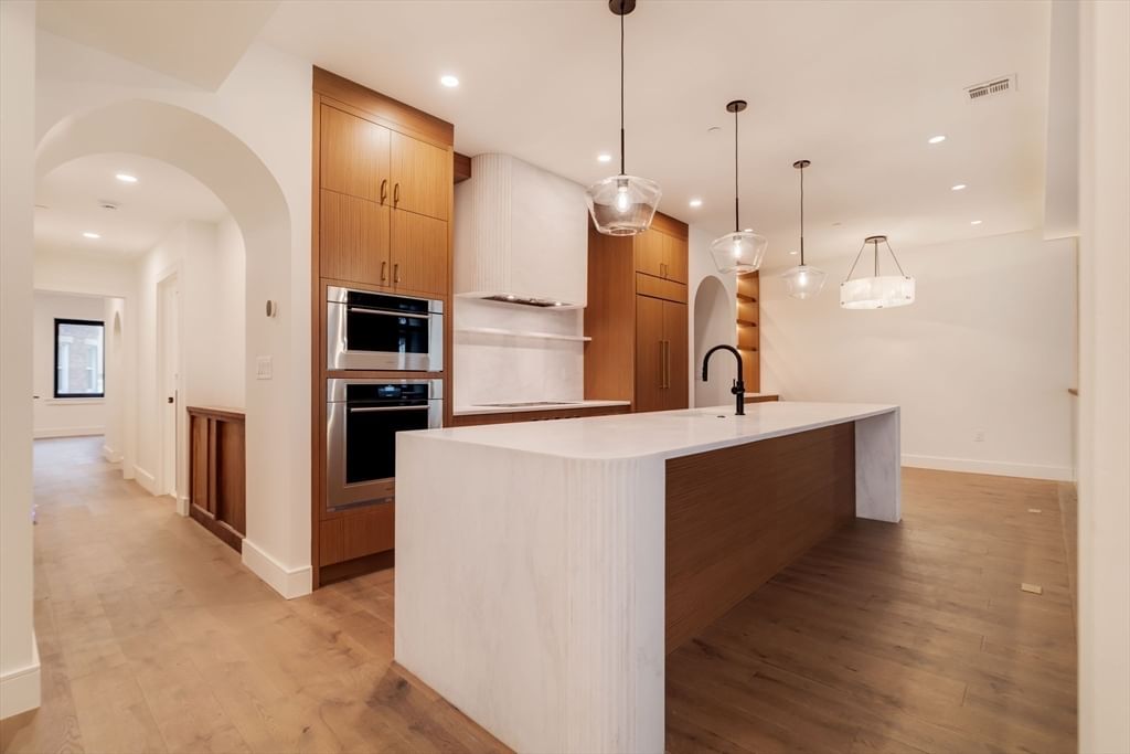 79 Park St #1 Brookline — Photo 10 of 39