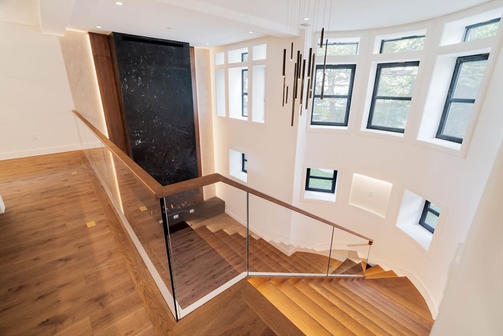 79 Park St #1 Brookline — Photo 8 of 39
