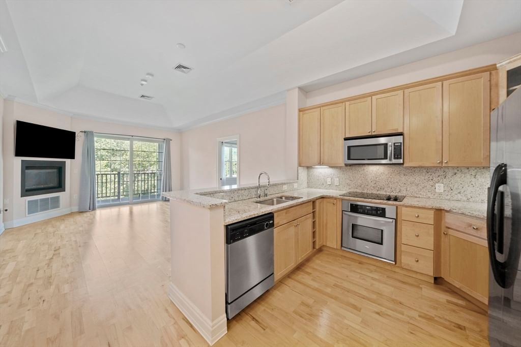 59 Walpole St #307 Canton — Photo 3 of 31