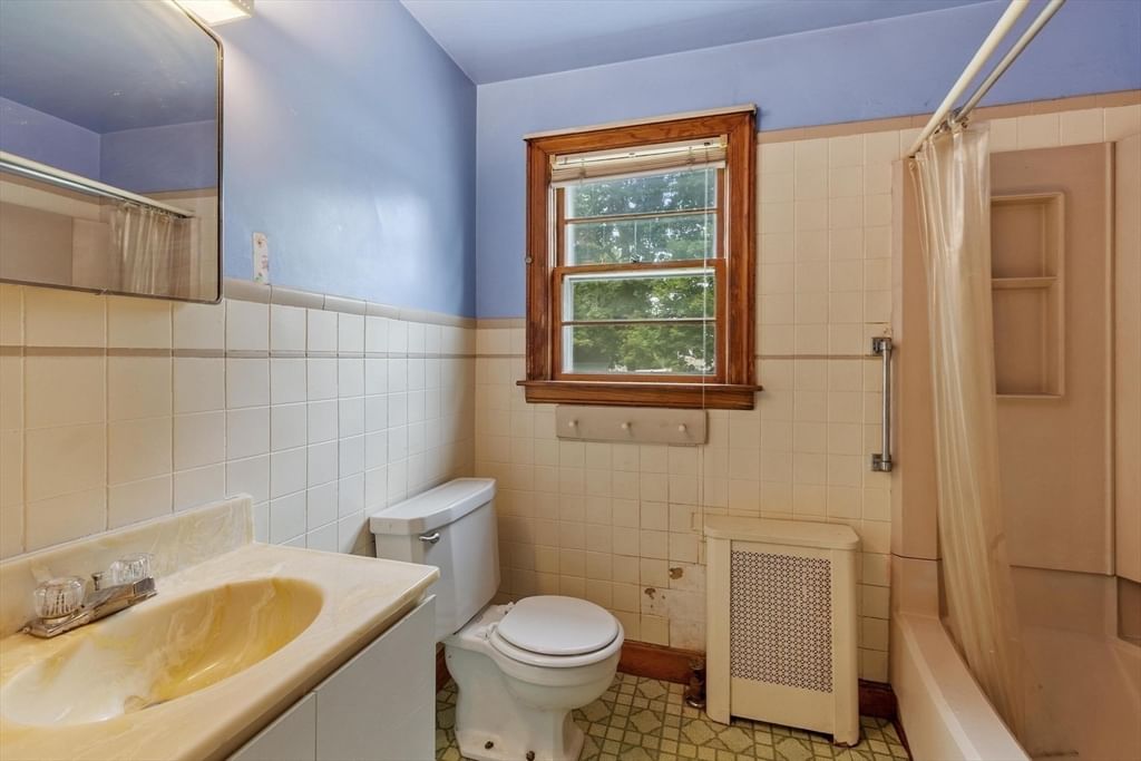25 Starr St Leominster — Photo 6 of 16