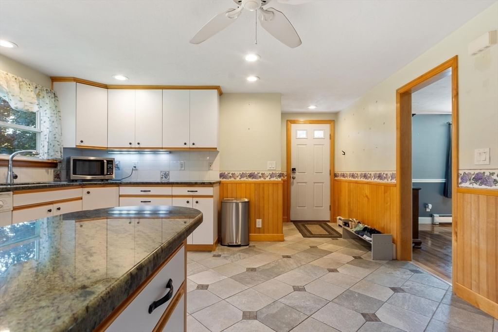 19 Rowley Hill Rd Sterling — Photo 16 of 38