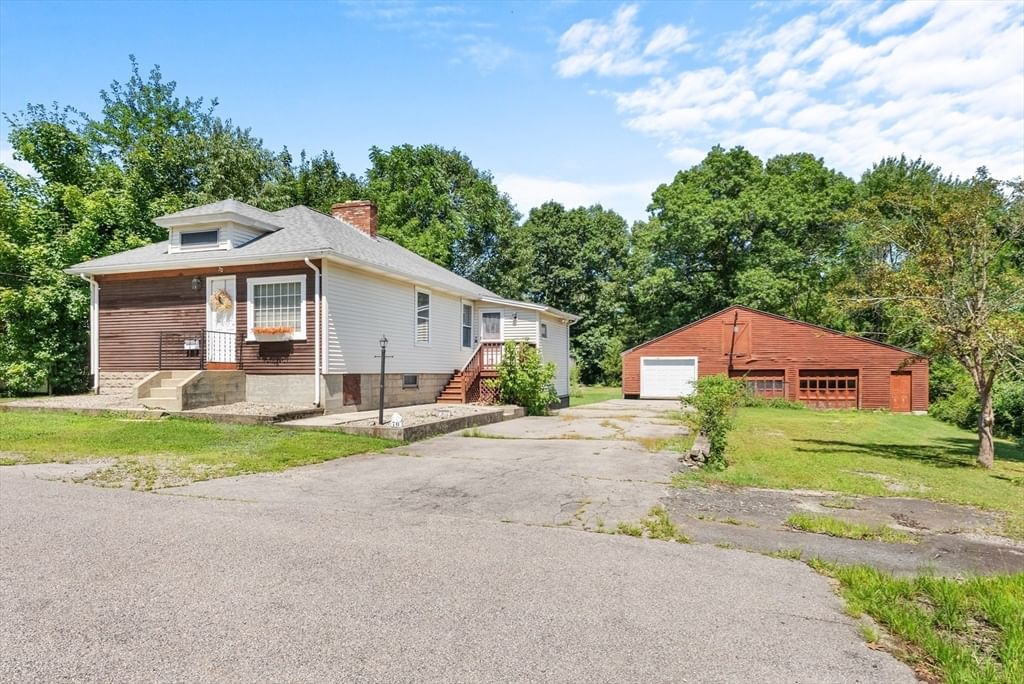 Property at 70 Central Blvd, Bellingham, MA 02019