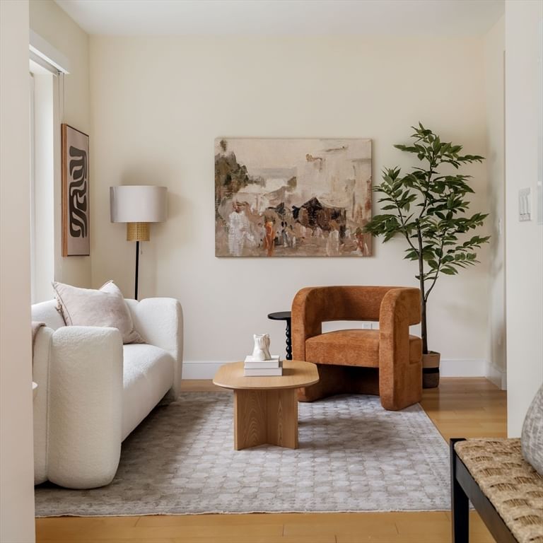 22 Blue Jay Cir #22 Boston — Photo 2 of 42