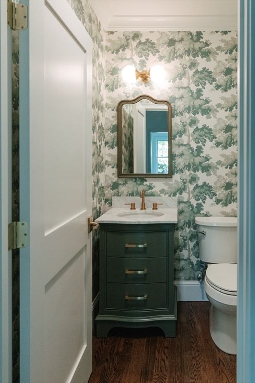 21 Wellesley Ave Wellesley — Photo 6 of 41