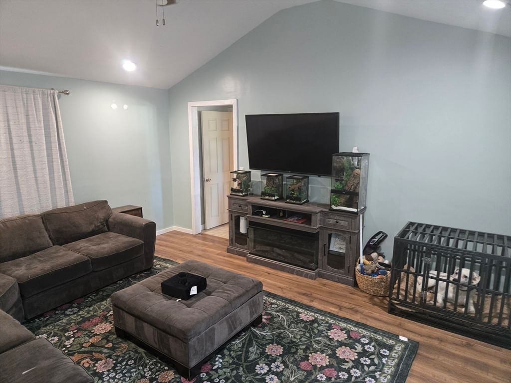 82 Brookside Rd, Rockland, MA 02370 photo 3
