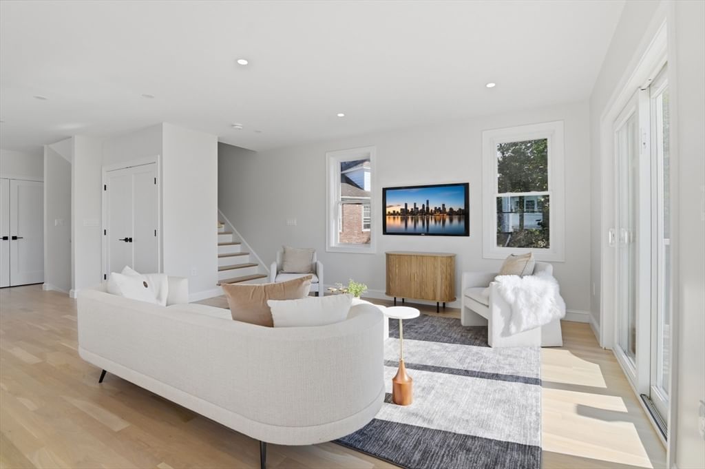 5 Vassall Street #5 Quincy — Photo 13 of 42
