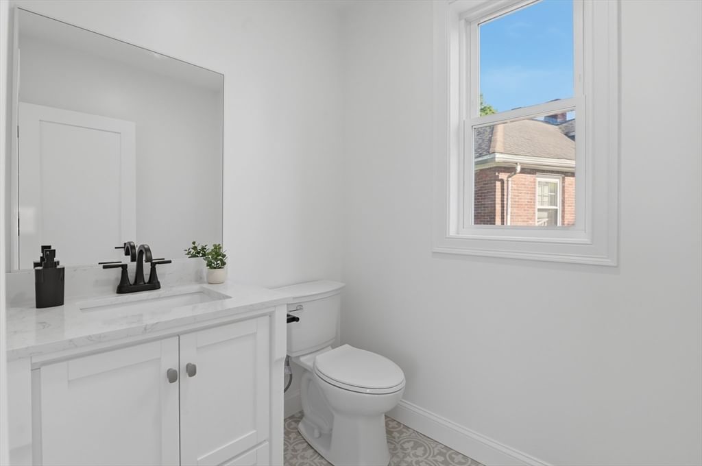 5 Vassall Street #5 Quincy — Photo 32 of 42