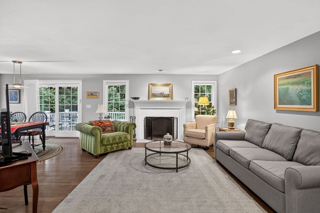 8 Elizabteh Circle #8 Mashpee — Photo 3 of 34