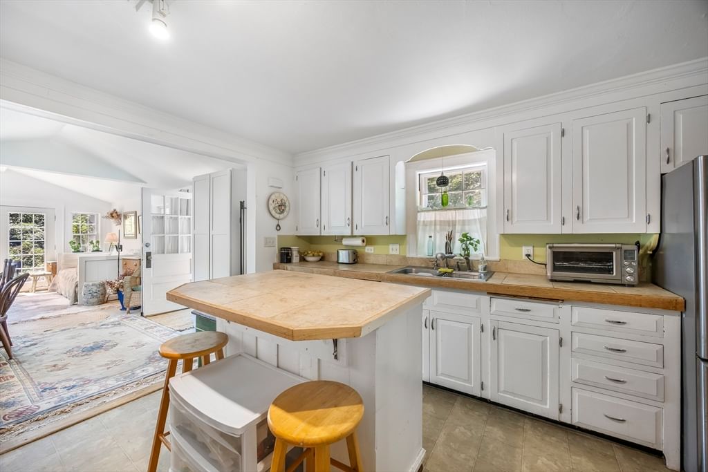 Listing Image 14