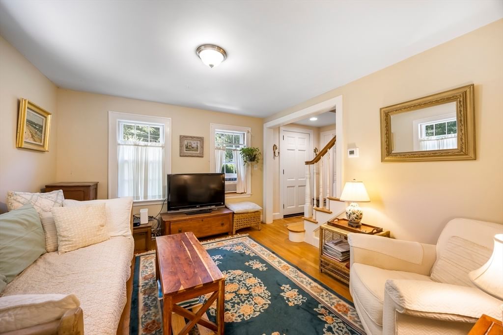 Listing Image 19