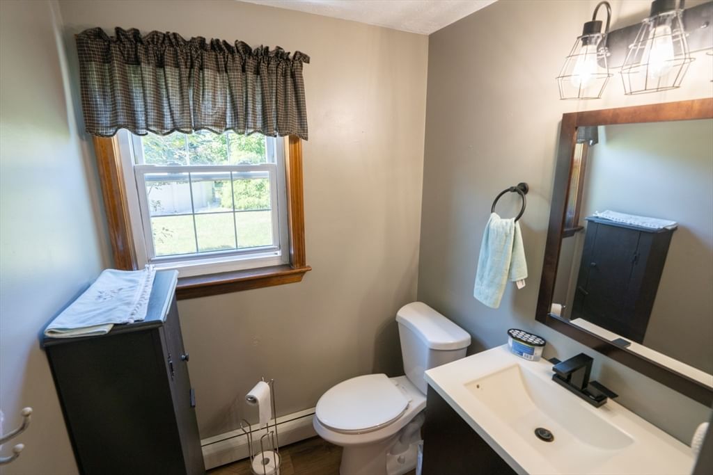 12 Henry Drive Plymouth — Photo 16 of 24