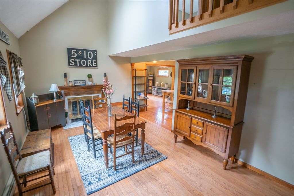 12 Henry Drive Plymouth — Photo 8 of 24