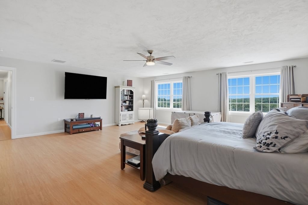 176 Southold Road Auburn — Photo 16 of 37