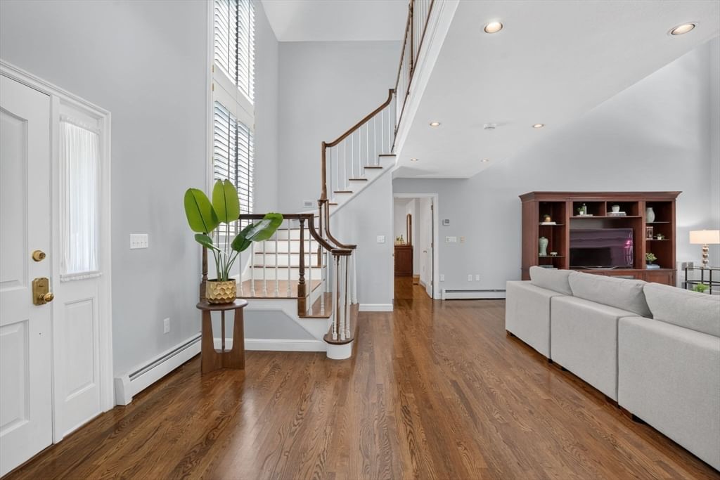 3 Newman Hill Dr Andover — Photo 3 of 42