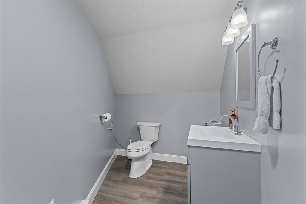 8 Karen Ln Milford — Photo 32 of 41