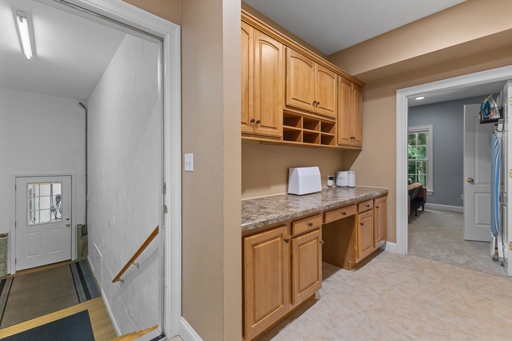8 Karen Ln Milford — Photo 34 of 41